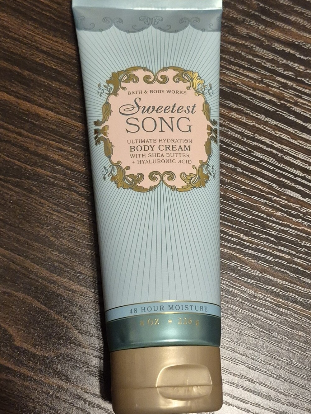 Bath & Body Works Sweetest Song Hydrating Body Cream - Light Blue & Gold